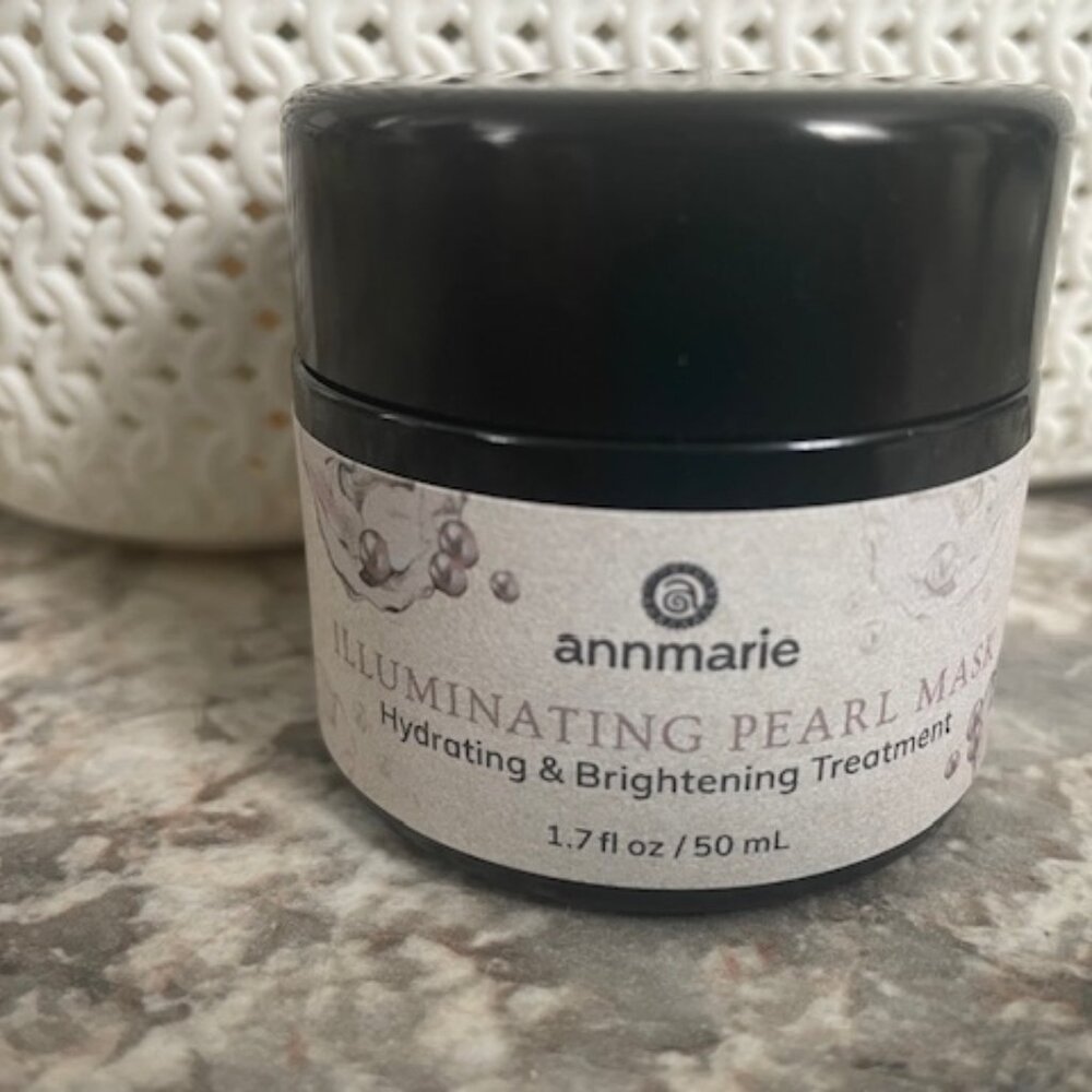 Annmarie Illuminating Pearl Mask